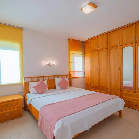 Villa Infinity Ladybird *